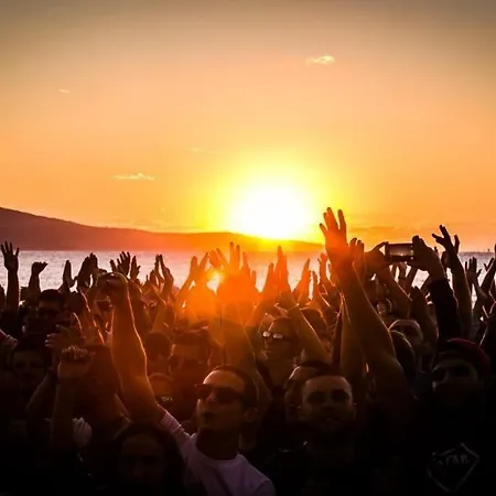 דירה Sunlit סאני ביץ'